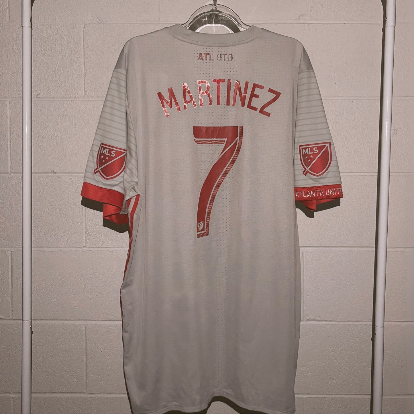 Atlanta United 2017/18 Away Kit, #7 Martinez - Size XL