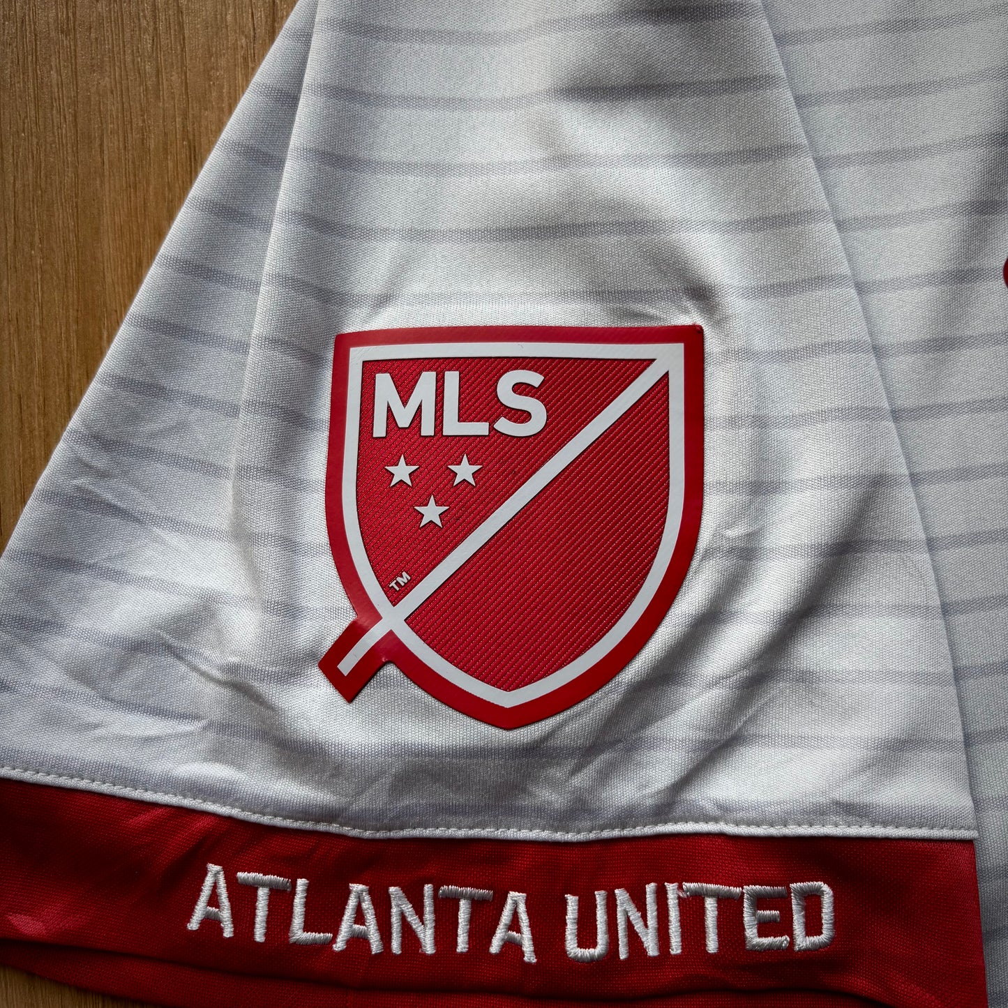 Atlanta United 2017/18 Away Kit, #7 Martinez - Size XL