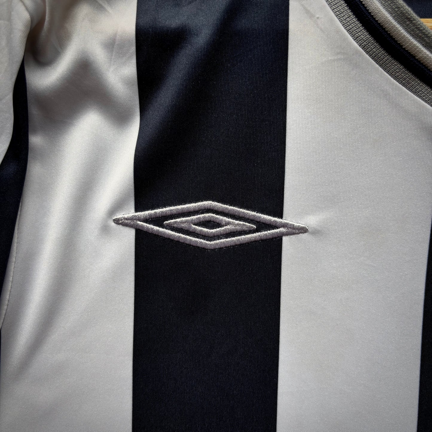 West Brom 2009/10 Home Kit - Size L
