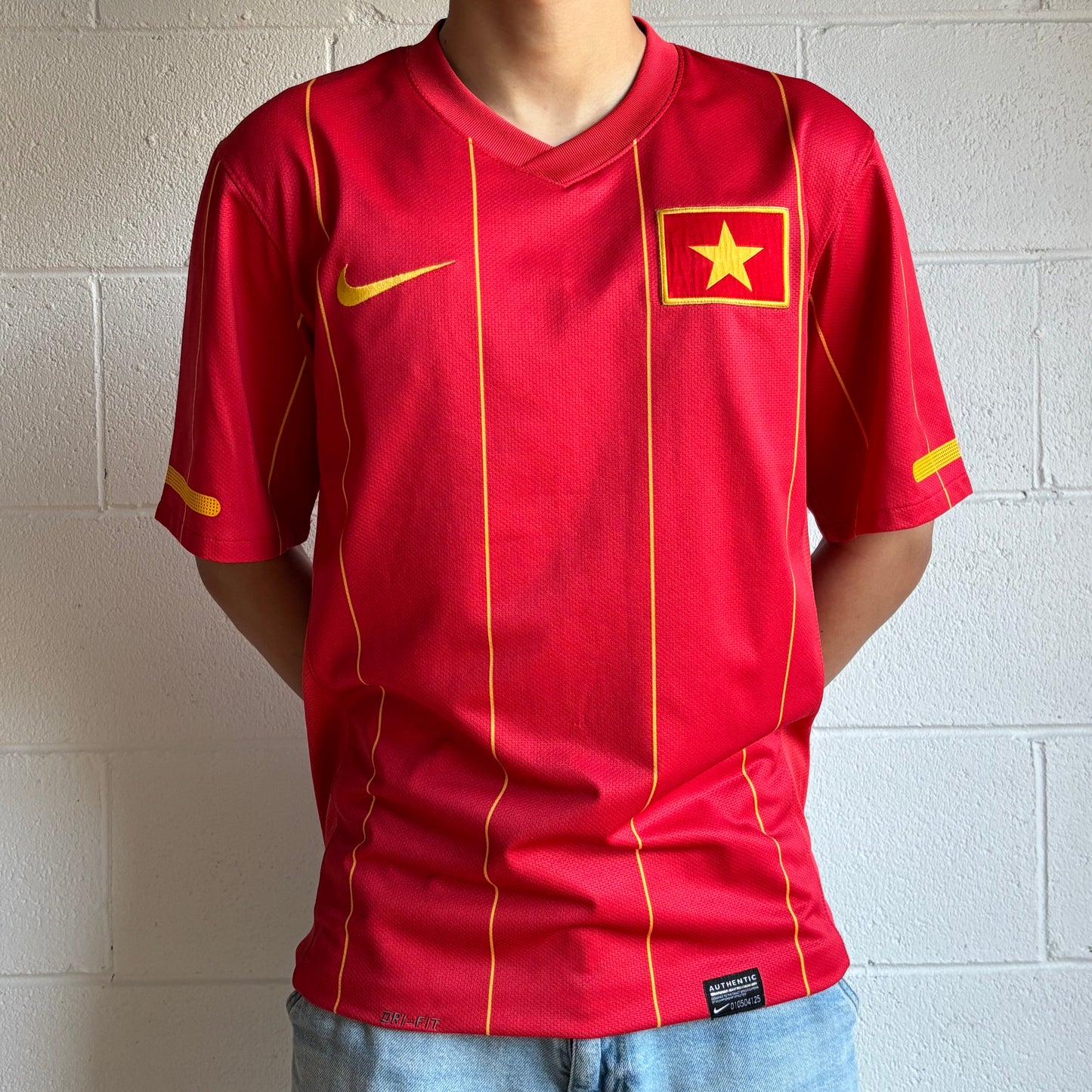 Vietnam 2010/11 Home Kit - Size M